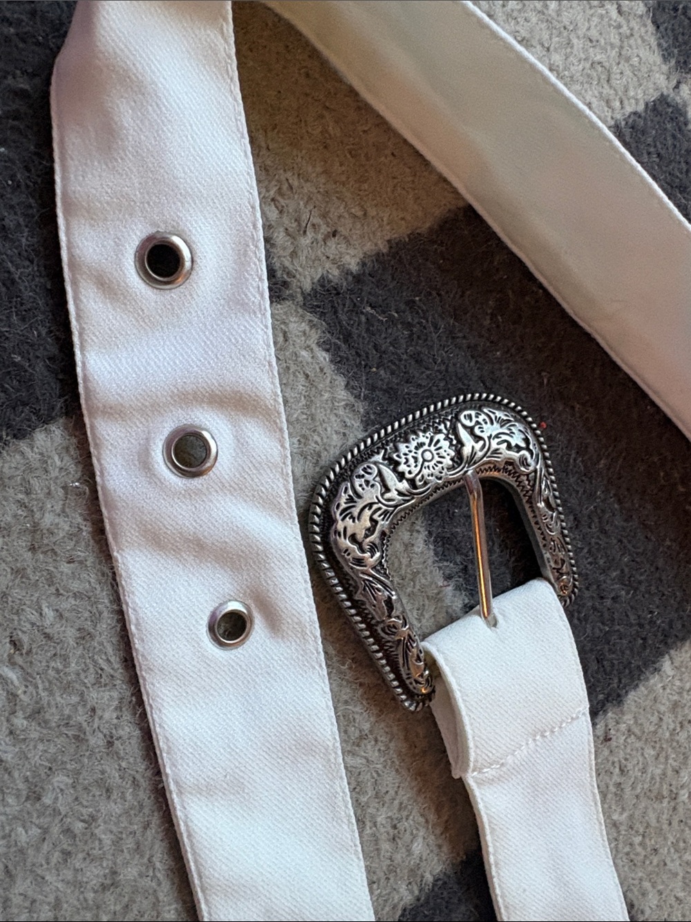 White Women's Fabric Belt with Western Silver Buckle - Picture 2 of 3